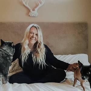 Meet your Posher, Dawn